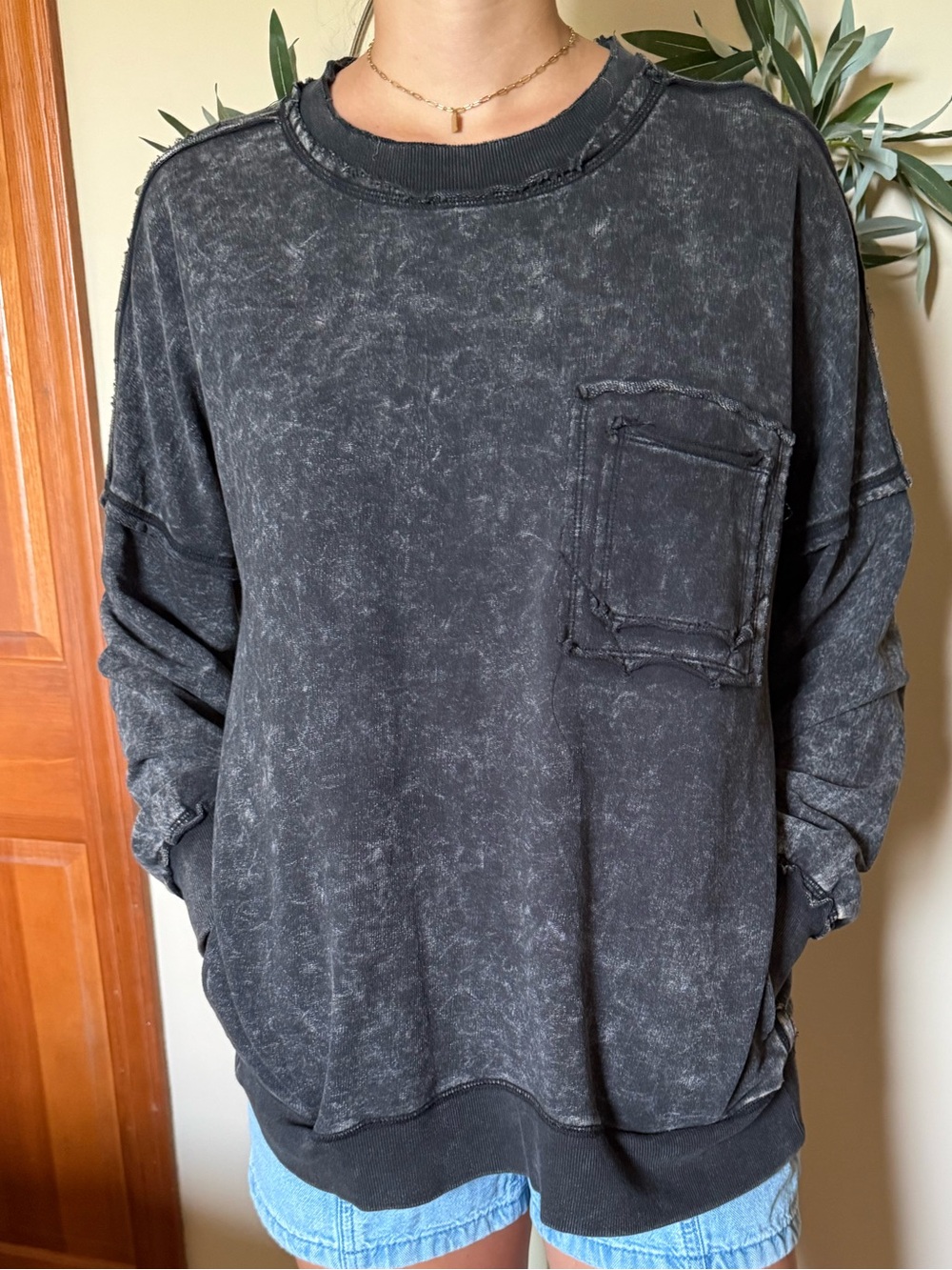 Oversized Long-Sleeve Washed/Distressed Pocket Sweatshirt